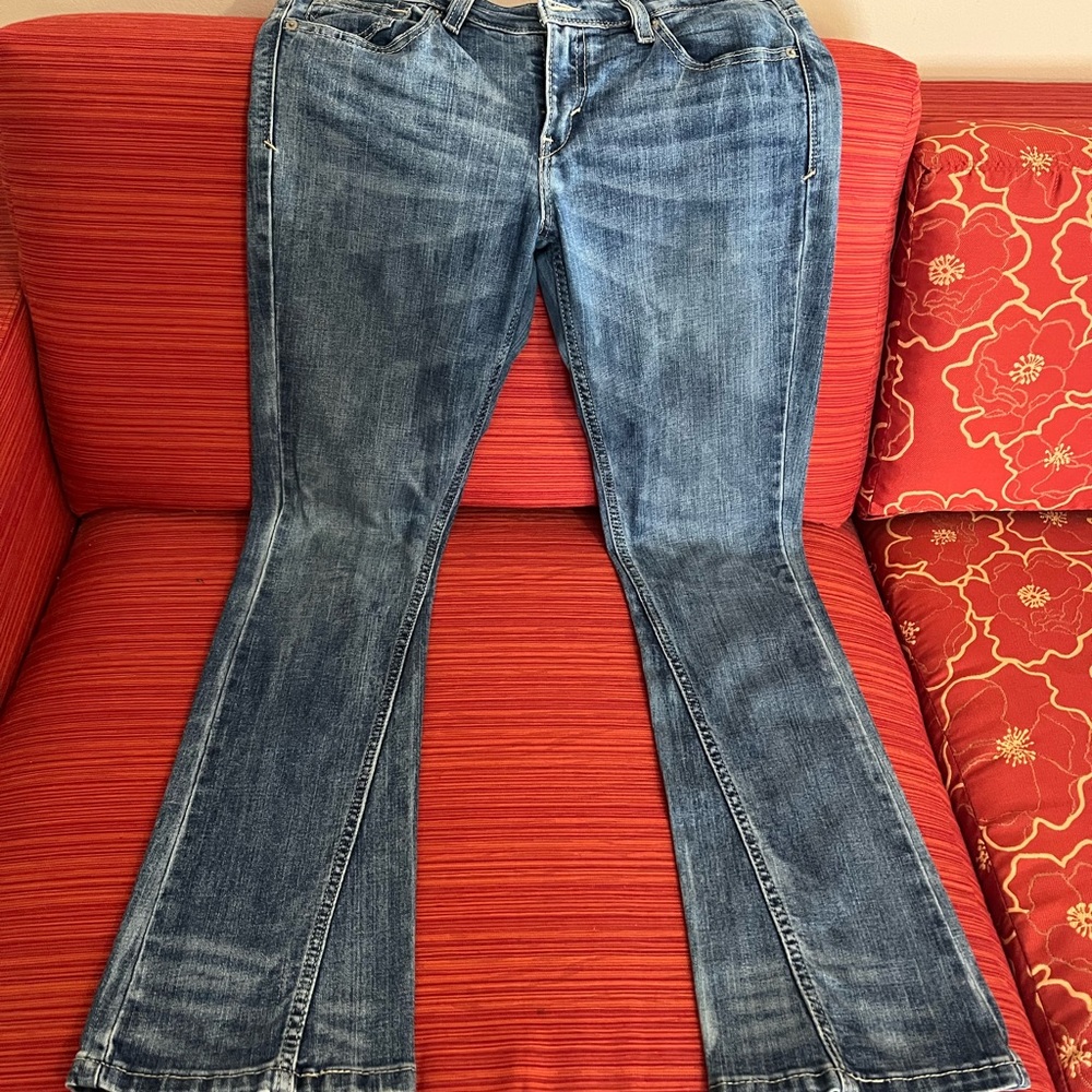Levi’s Low Rise Flare Jeans